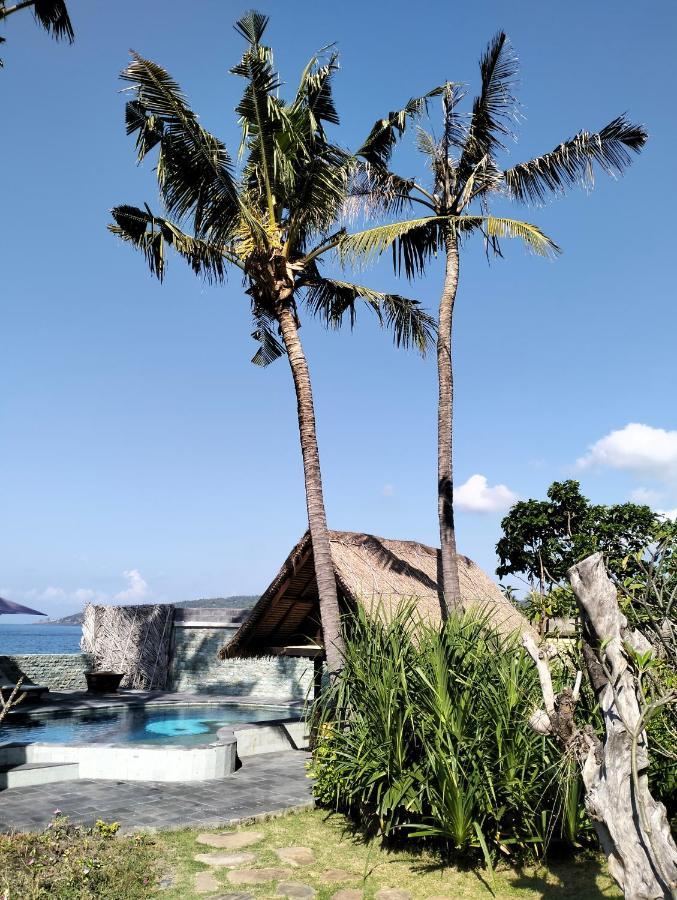 Secret Moon Beach House Jasri Exterior photo